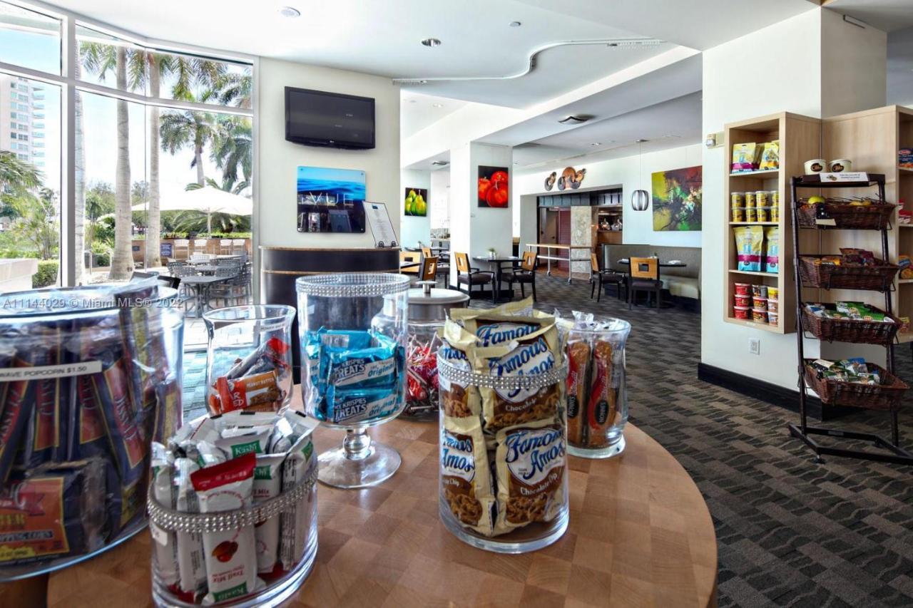 Gallery One - A Doubletree Suites By Hilton Hotel Fort Lauderdale Zewnętrze zdjęcie