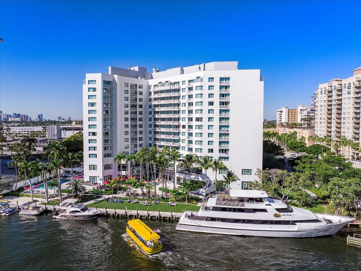 Gallery One - A Doubletree Suites By Hilton Hotel Fort Lauderdale Zewnętrze zdjęcie