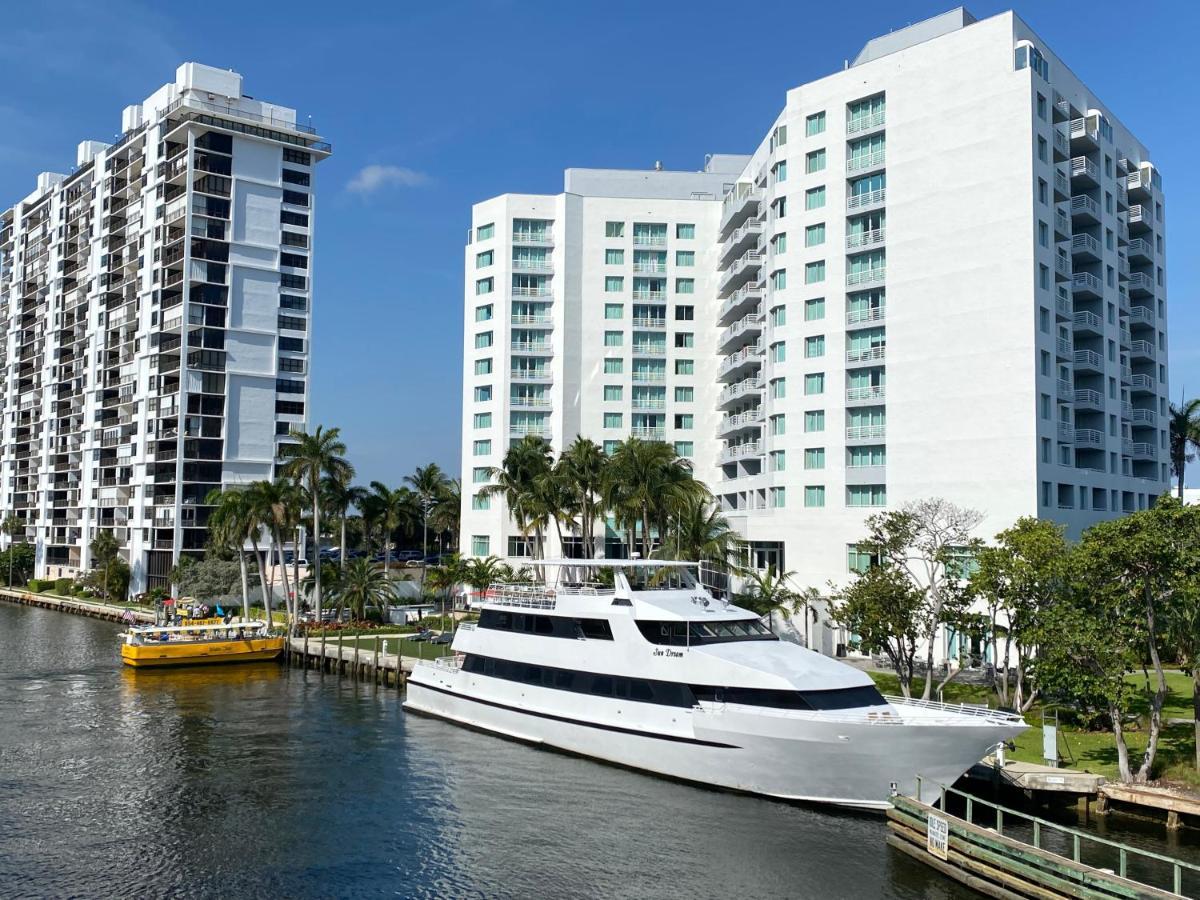 Gallery One - A Doubletree Suites By Hilton Hotel Fort Lauderdale Zewnętrze zdjęcie