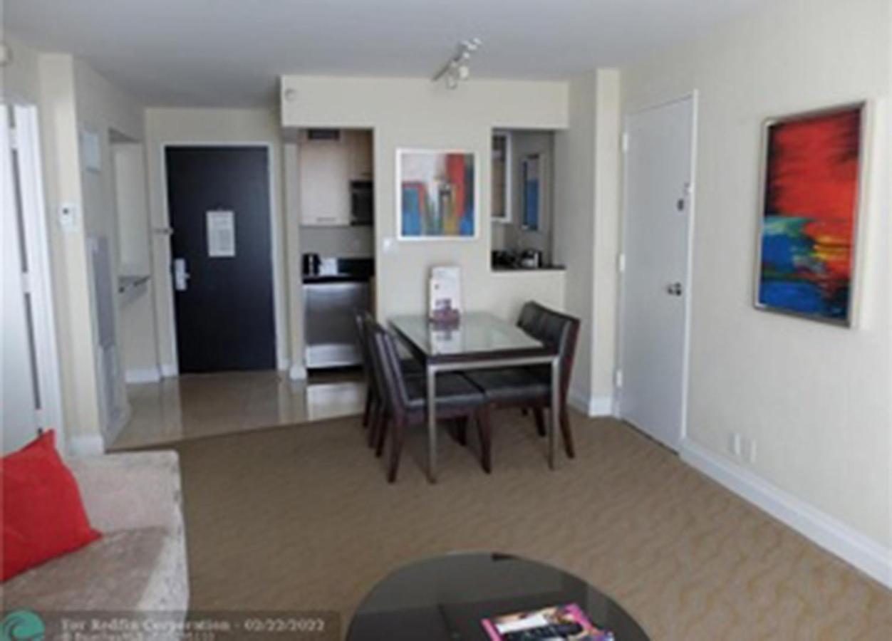 Gallery One - A Doubletree Suites By Hilton Hotel Fort Lauderdale Zewnętrze zdjęcie