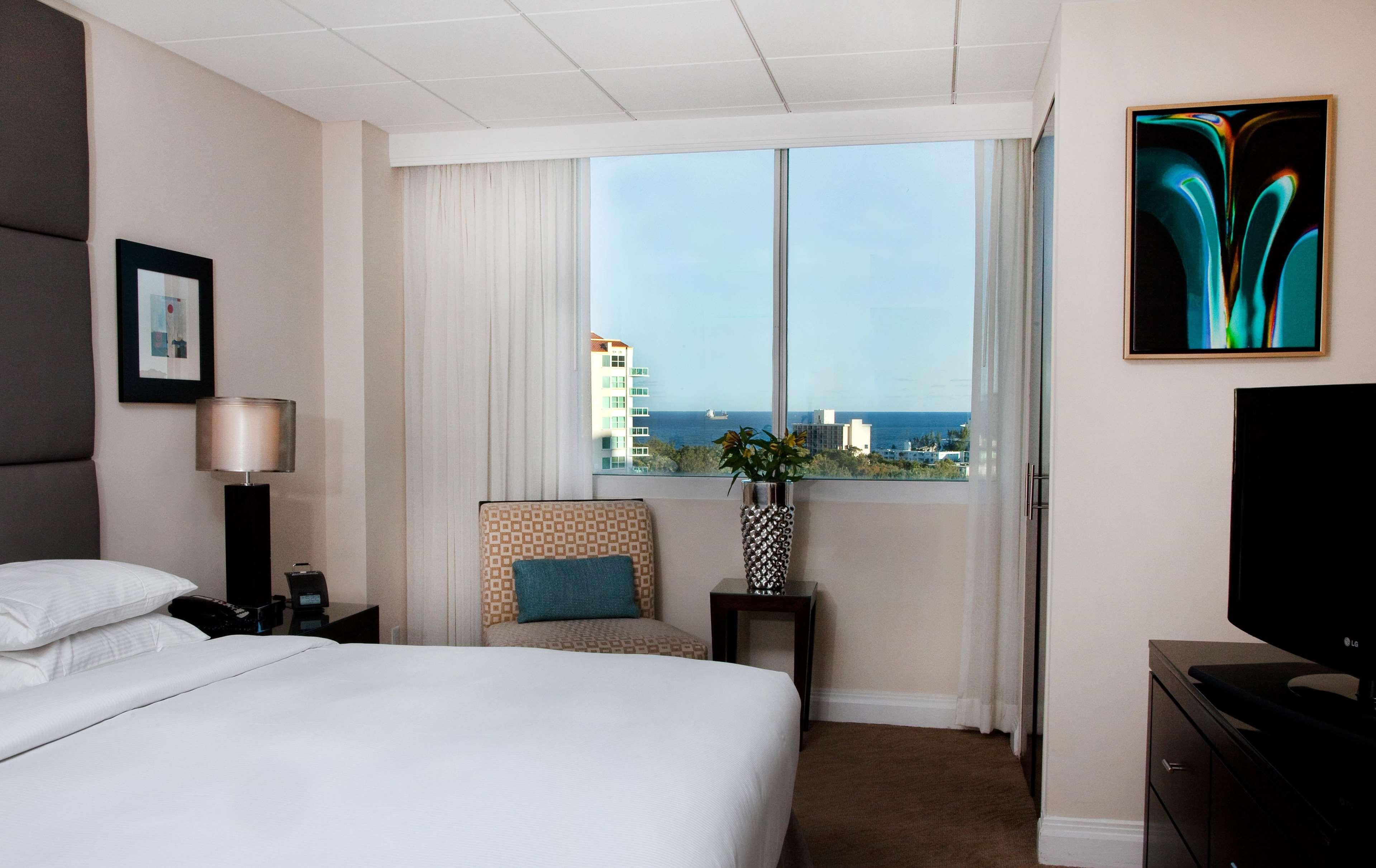 Gallery One - A Doubletree Suites By Hilton Hotel Fort Lauderdale Zewnętrze zdjęcie