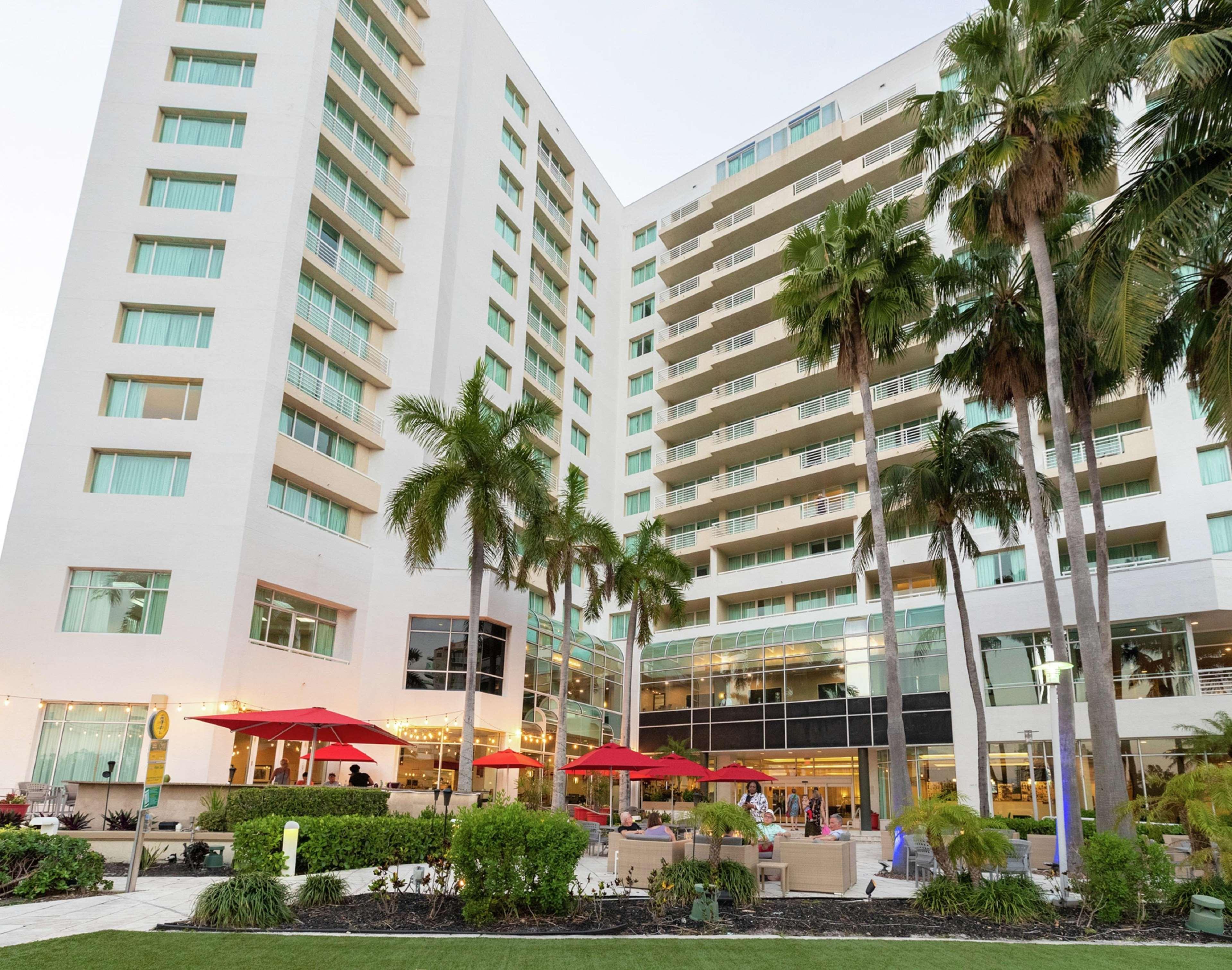 Gallery One - A Doubletree Suites By Hilton Hotel Fort Lauderdale Zewnętrze zdjęcie